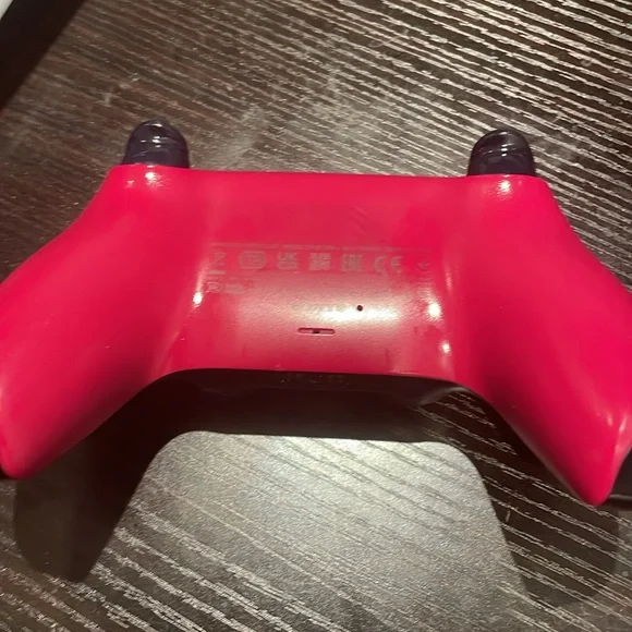 PS5 - Picture 2 of 4